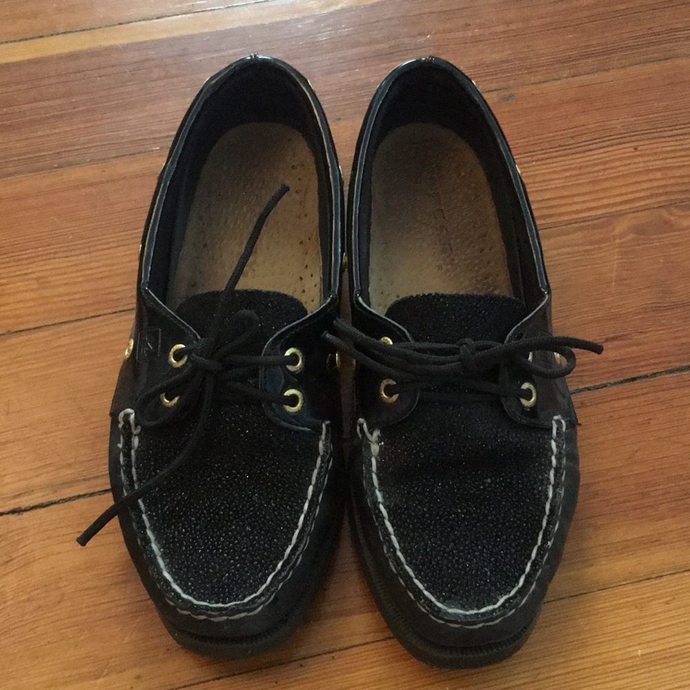 Women’s boat shoes